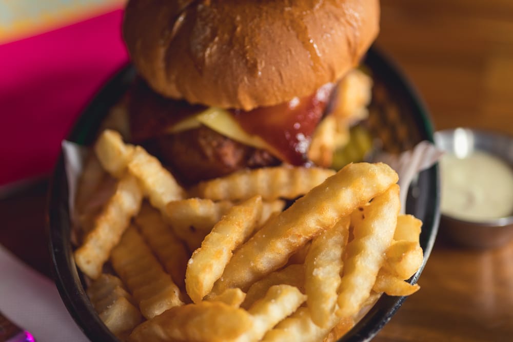 Burger and chips at the Bristol hotel post image