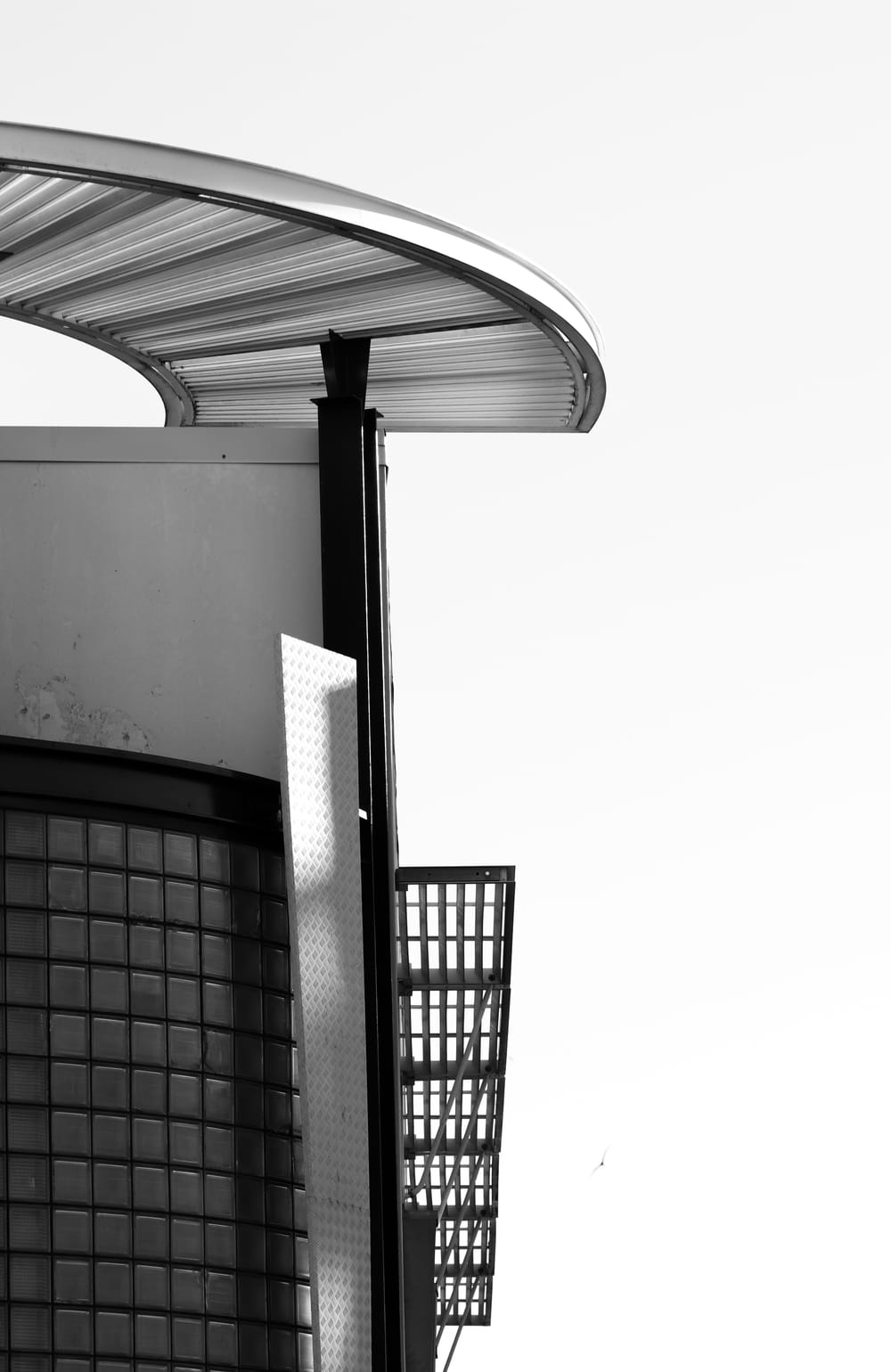 Modern architecture post image