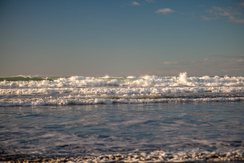 Ohope waves post image