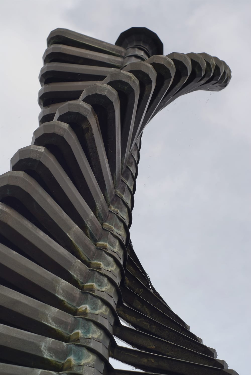 Sculpture at Auckland botanic gardens post image