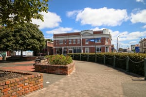 Grand Hotel Garden, Marton post feature image