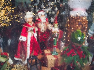 Christmas window display post feature image